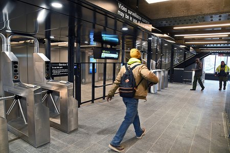 39th Avenue-Dutch Kills station