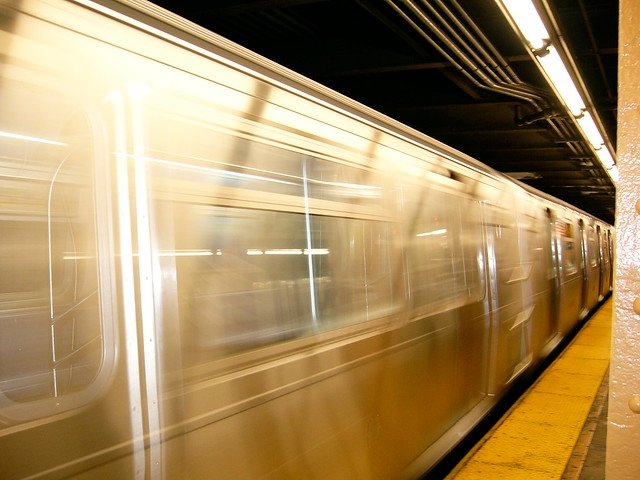 041519ltrain.jpg