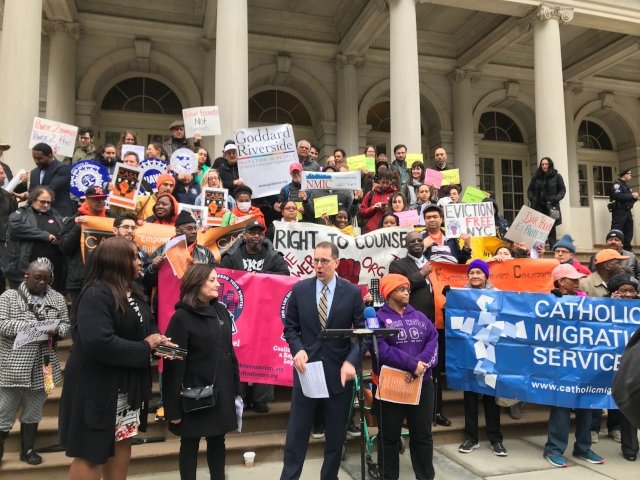 City Council members Mark Levine and Vanessa Gibson announced new legislation to help inform low-income tenants about their right to a free attorney in housing court.