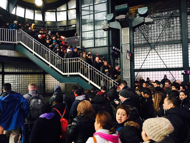 7 train delays cause massive backups in 2016