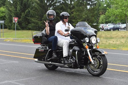 Sandra Lee flashes a peace sign at the New Paltz exit of the New York State Thruway as Governor Andrew M. Cuomo launches the first-ever statewide breast cancer motorcycle ride ending at New York State DEC Headquarters in New Paltz on June 26, 2016.