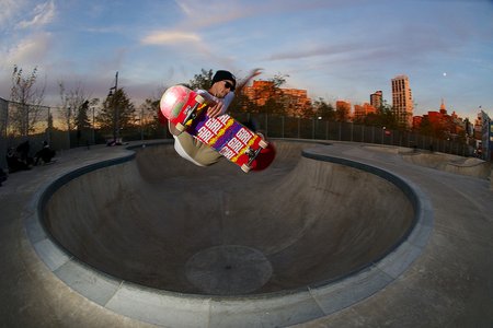 Alex Santiago blasts a frontside air in the big bowl at Pier 62 in Chelsea.
