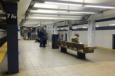 The 7th Avenue B/D/E
