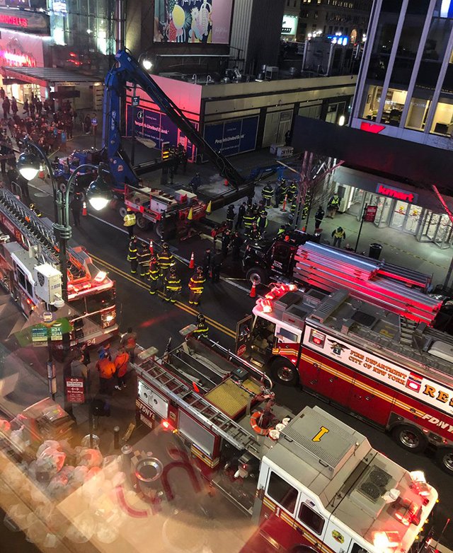 The collapsed crane