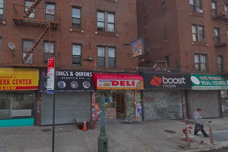 The deli where NYPD and a grand larceny suspect had a struggle involving tasers.