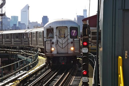 7train100318.jpg