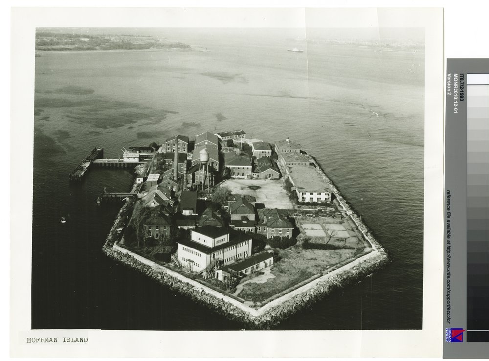 f89e9d96brfw_0005a-jpg.jpeg Hoffman Island, 1956. (Photo courtesy of the New York City Municipal Archives)