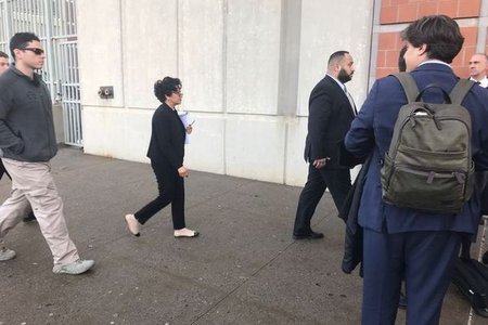 Judge Analisa Torres entering the Metropolitan Detention Center on Tuesday afternoon