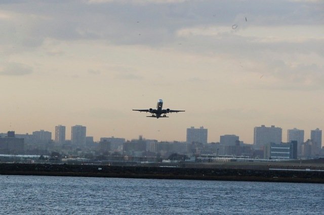 laguardia012519.jpeg