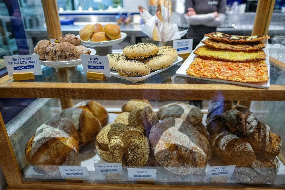 levainnoho-23.jpg Breads and pizzas in case