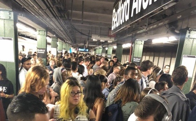 What an "absolute nightmare" situation on the L train might look like
