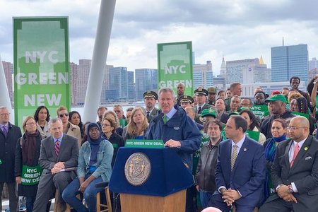 Mayor Bill de Blasio announced a Green New Deal for NYC at a press conference in Long Island City on Monday.