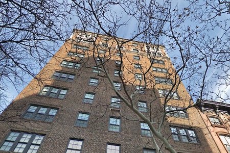 1 Pierrepont Street in Brooklyn Heights.
