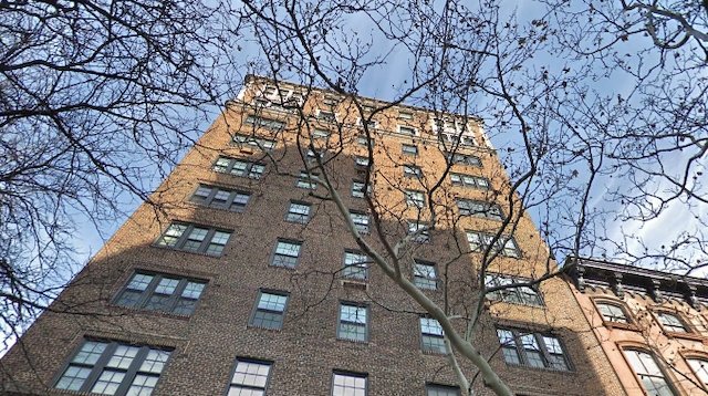 1 Pierrepont Street in Brooklyn Heights.