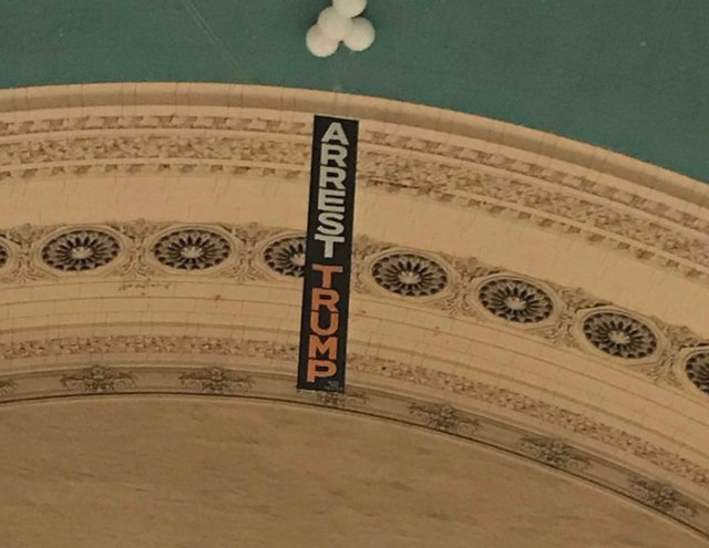 trumpbanner.jpg