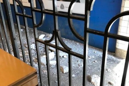 The sky is *not* falling in Williamsburg. The MTA says this is supposed to happen.